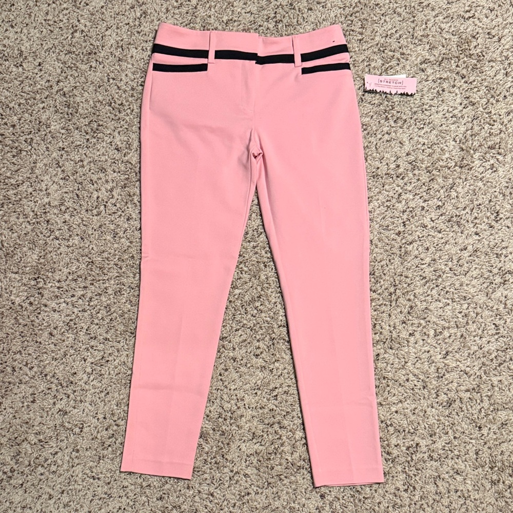 New York & co size 2 pink pants with black accent detail